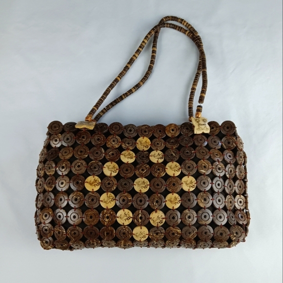 Wooden Womens Hawaiian Handbag. - Picture 3 of 14